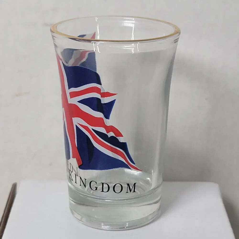 United Kingdom Union Jack Shot Glass w/ Gold Color Rim